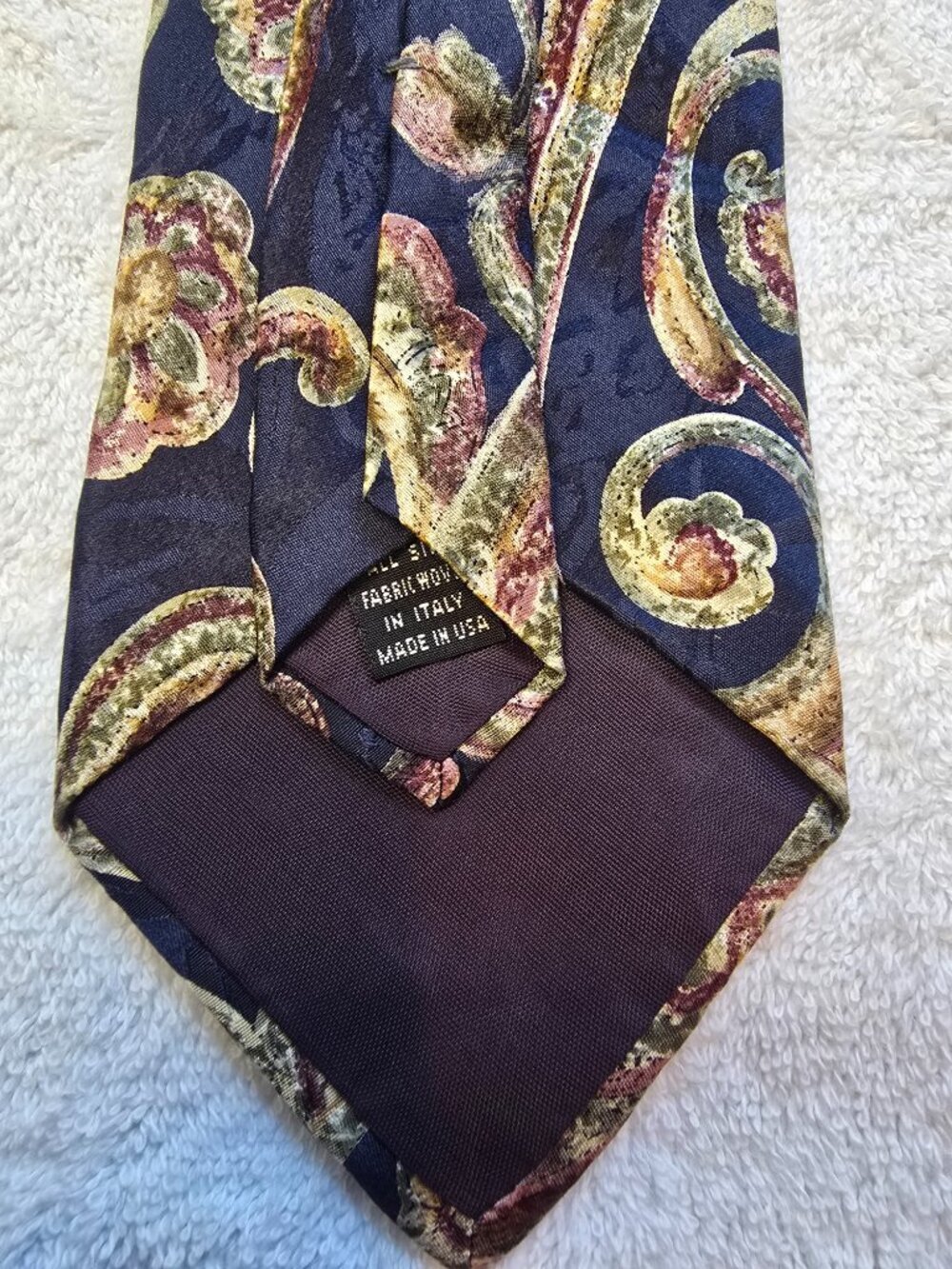 Vintage Christian Dior Monsieur Silk Tie - Paisley Pattern on Navy Background - Picture 5 of 9